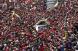 Una marea roja para despedir a Hugo Chávez